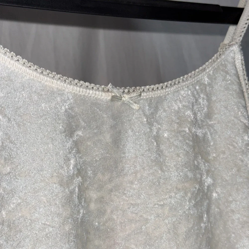 Ivory Crushed Velvet Camisole Lace Trim Bow Vintage 90s M Canyon River Blues